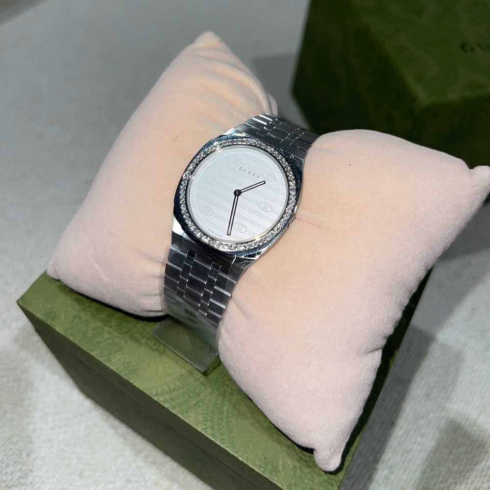 GUCCI  25H Watch (30MM)